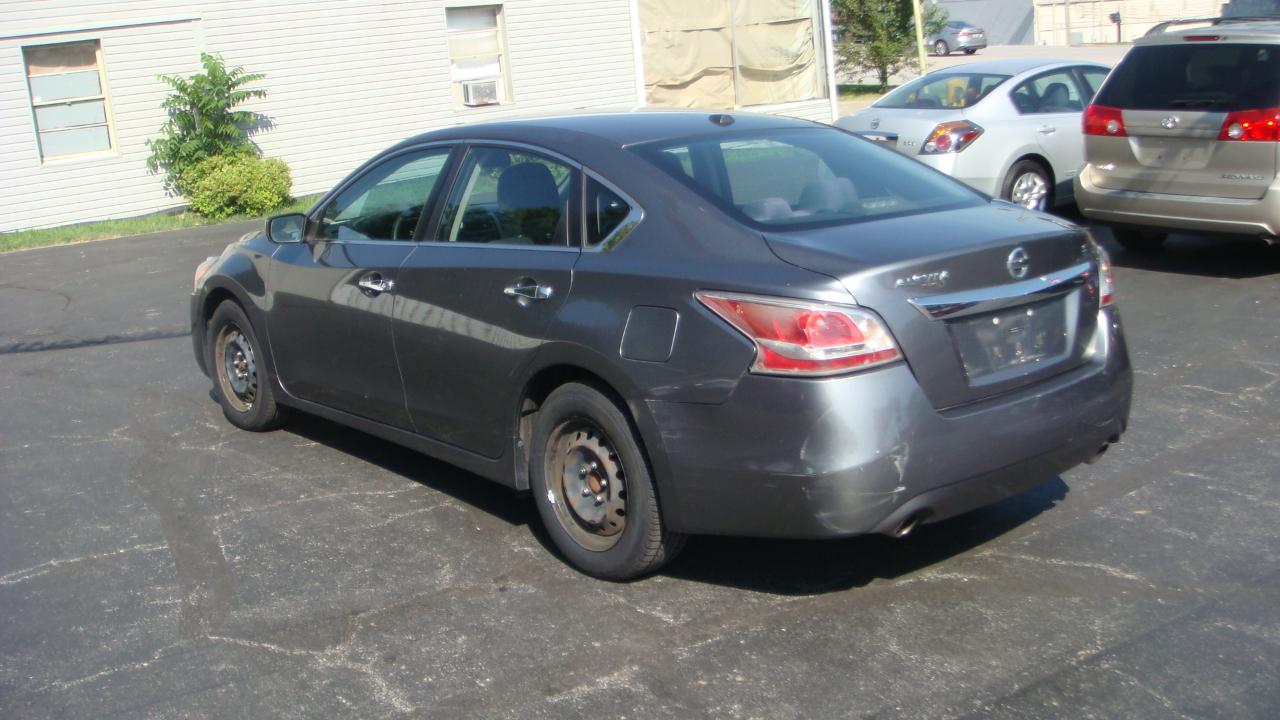 Nissan Altima 2.5 S Sedan 2015