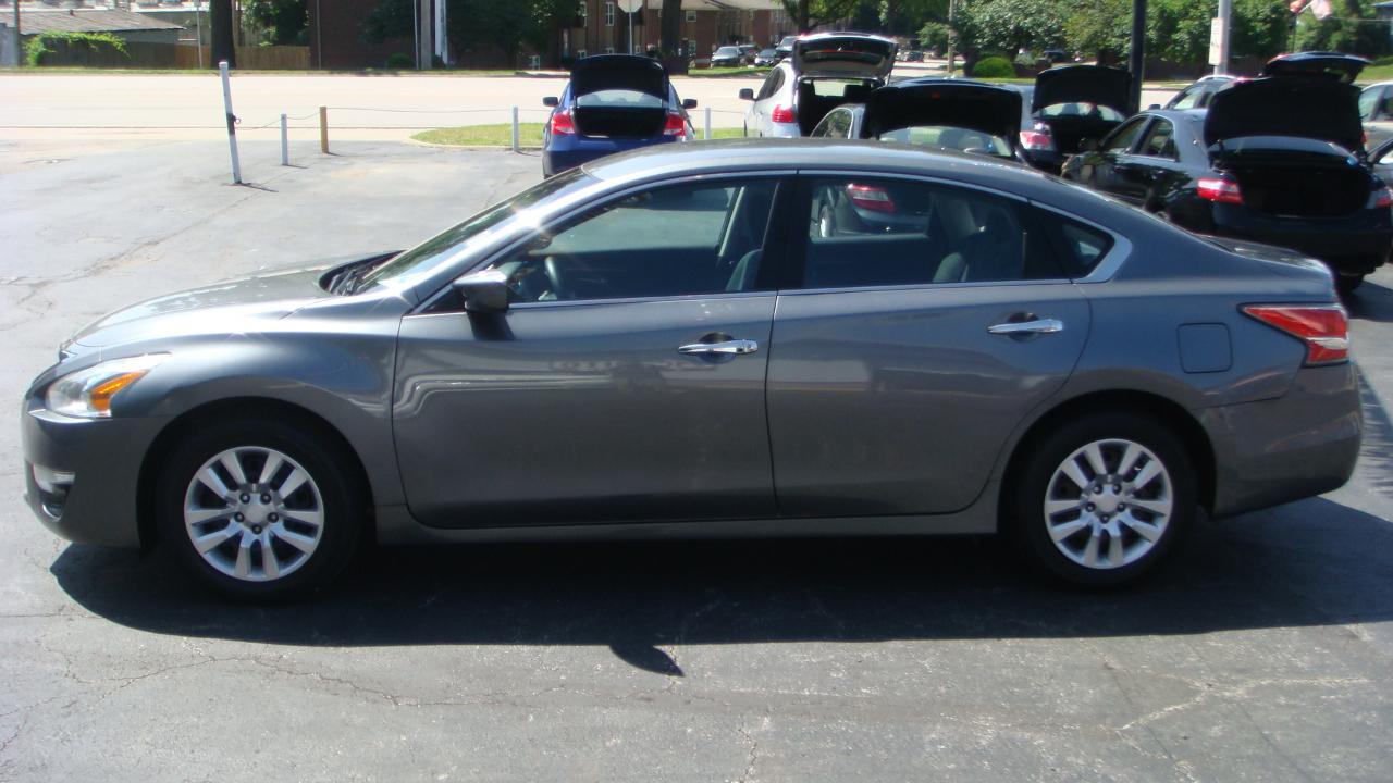 Nissan Altima 2.5 S Sedan 2015