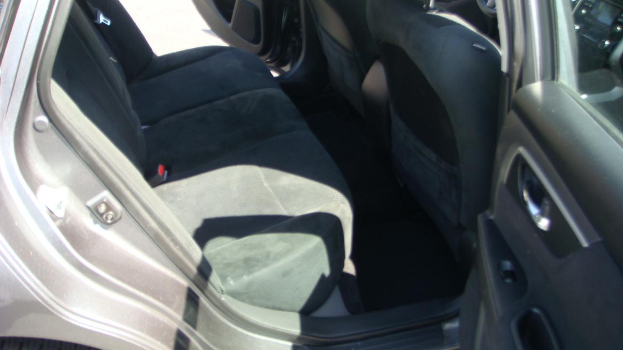 Nissan Altima 2.5 S Sedan 2015