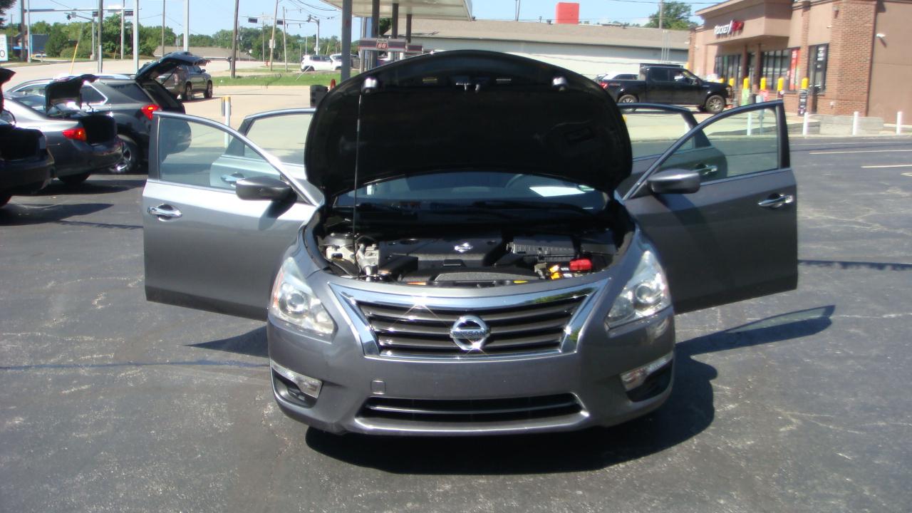 Nissan Altima 2.5 S Sedan 2015