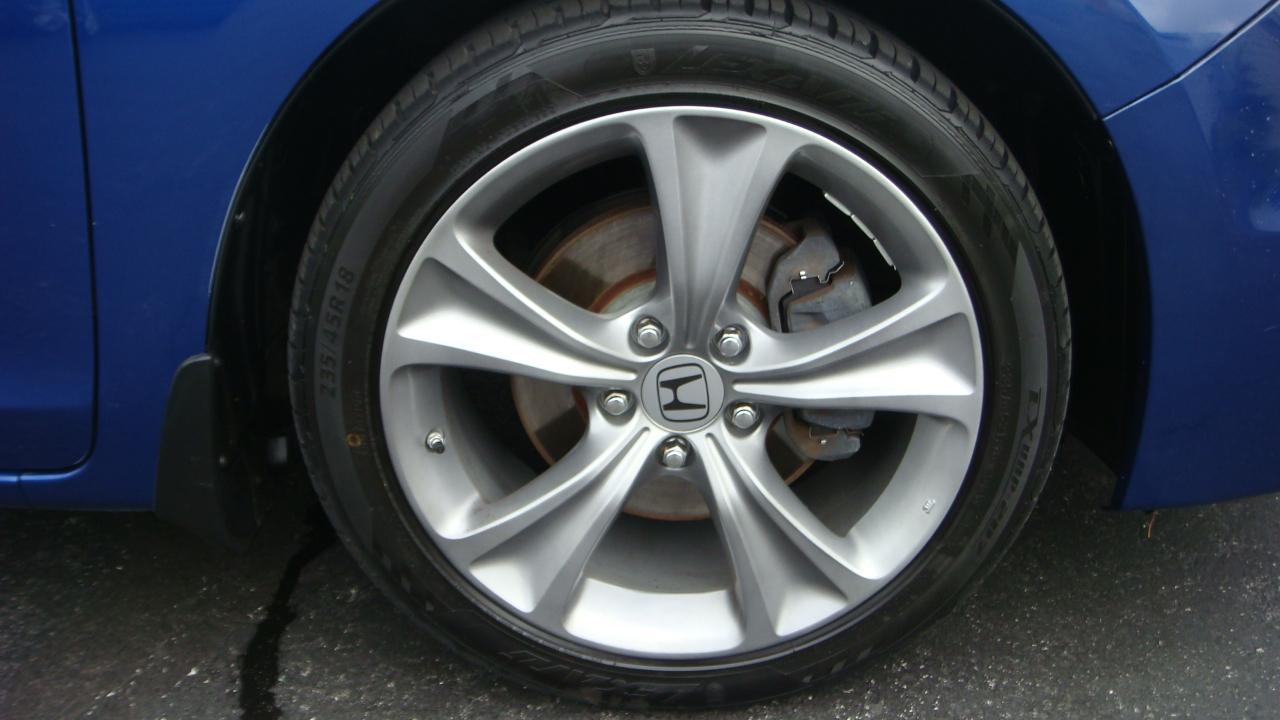Honda Accord  2011