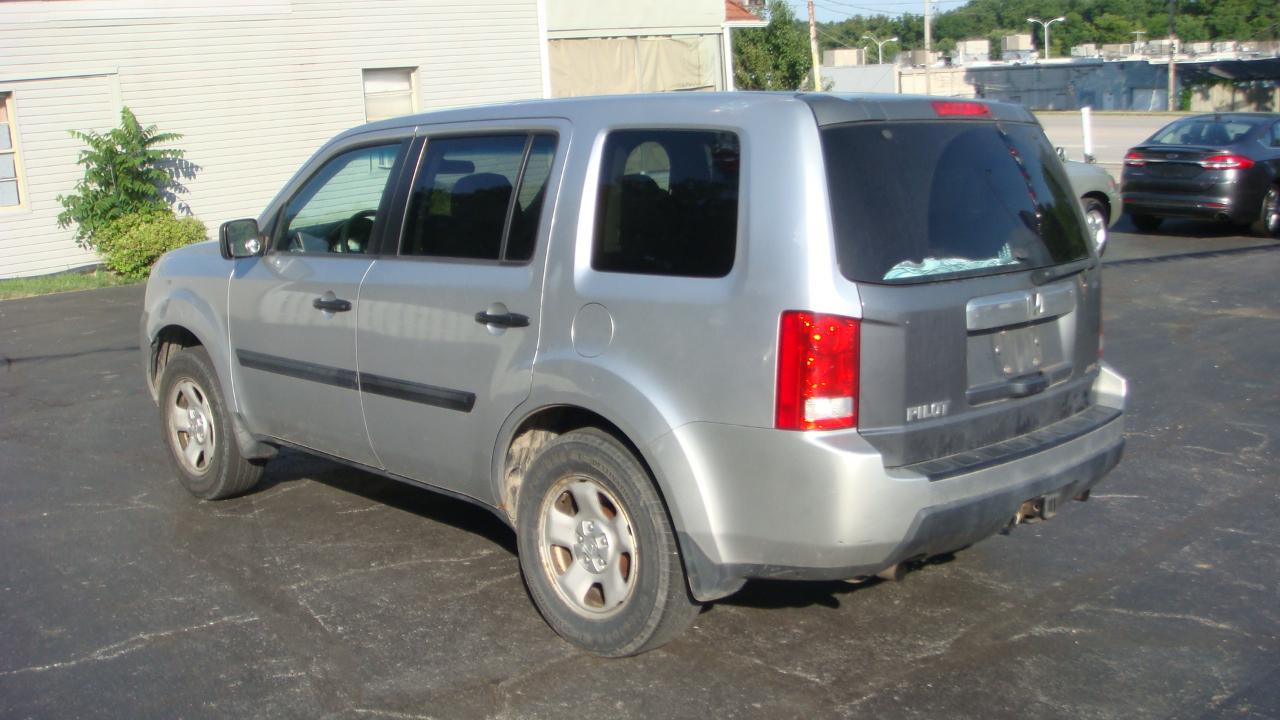 Honda Pilot LX 4WD 5-Spd AT 2010