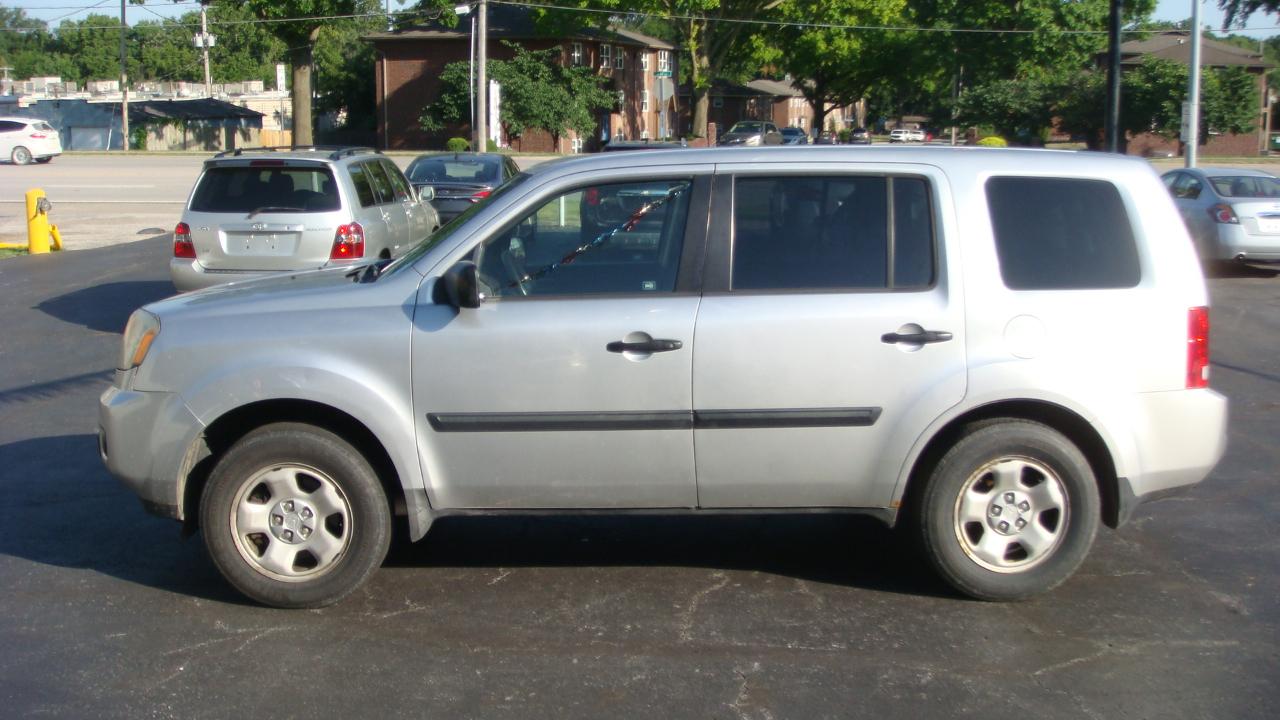 Honda Pilot LX 4WD 5-Spd AT 2010