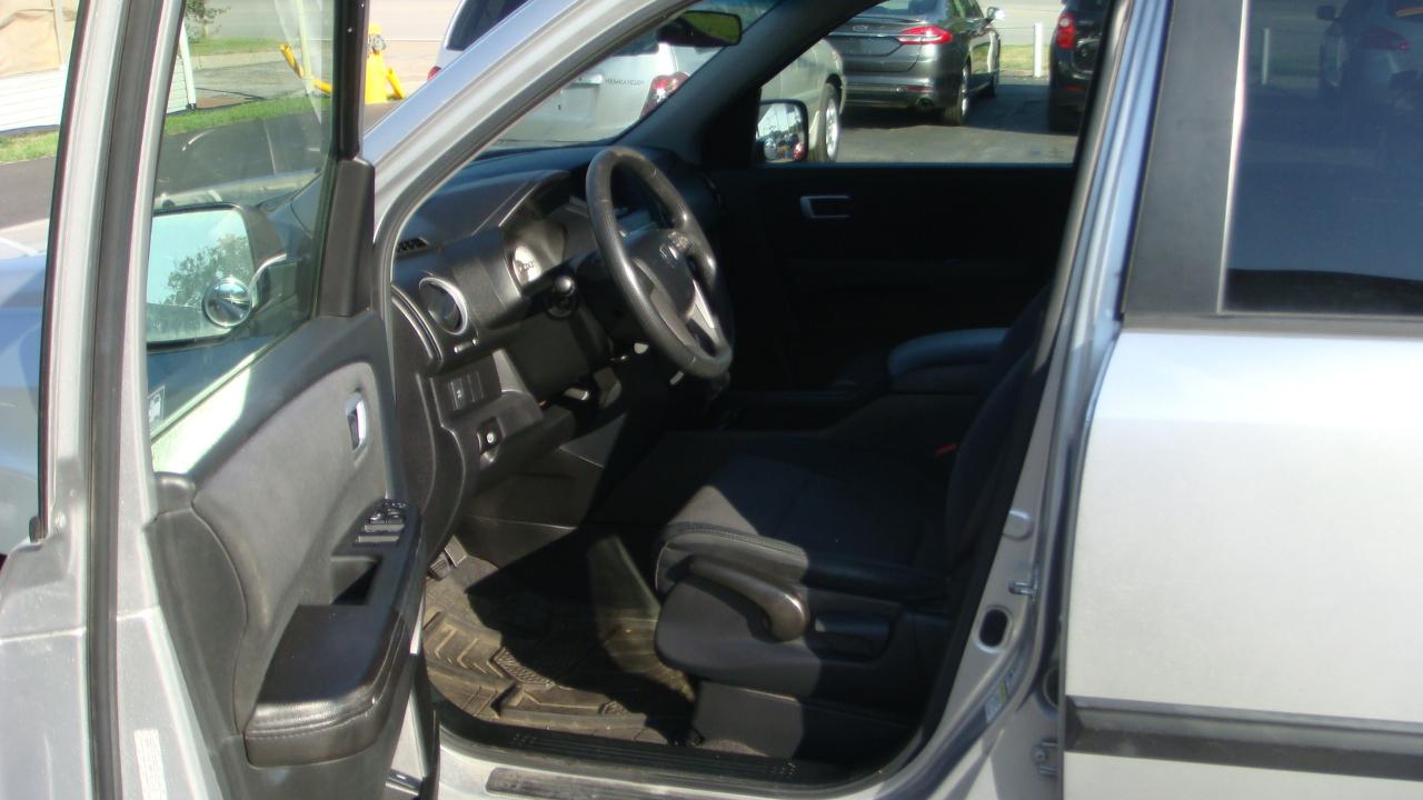 Honda Pilot LX 4WD 5-Spd AT 2010