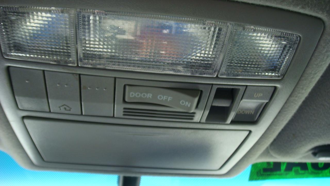 Toyota Camry SE 4D Sedan 2011