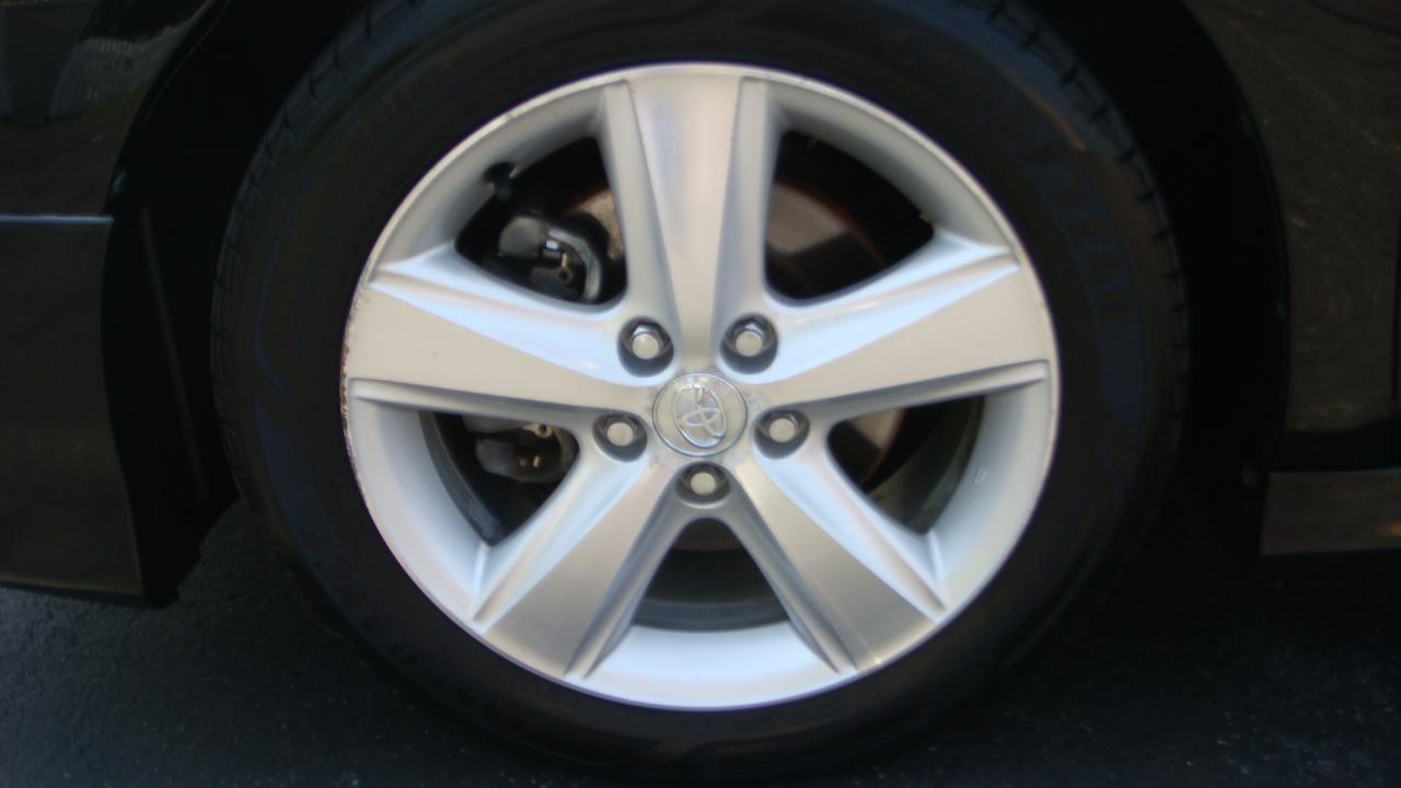 Toyota Camry SE 4D Sedan 2011