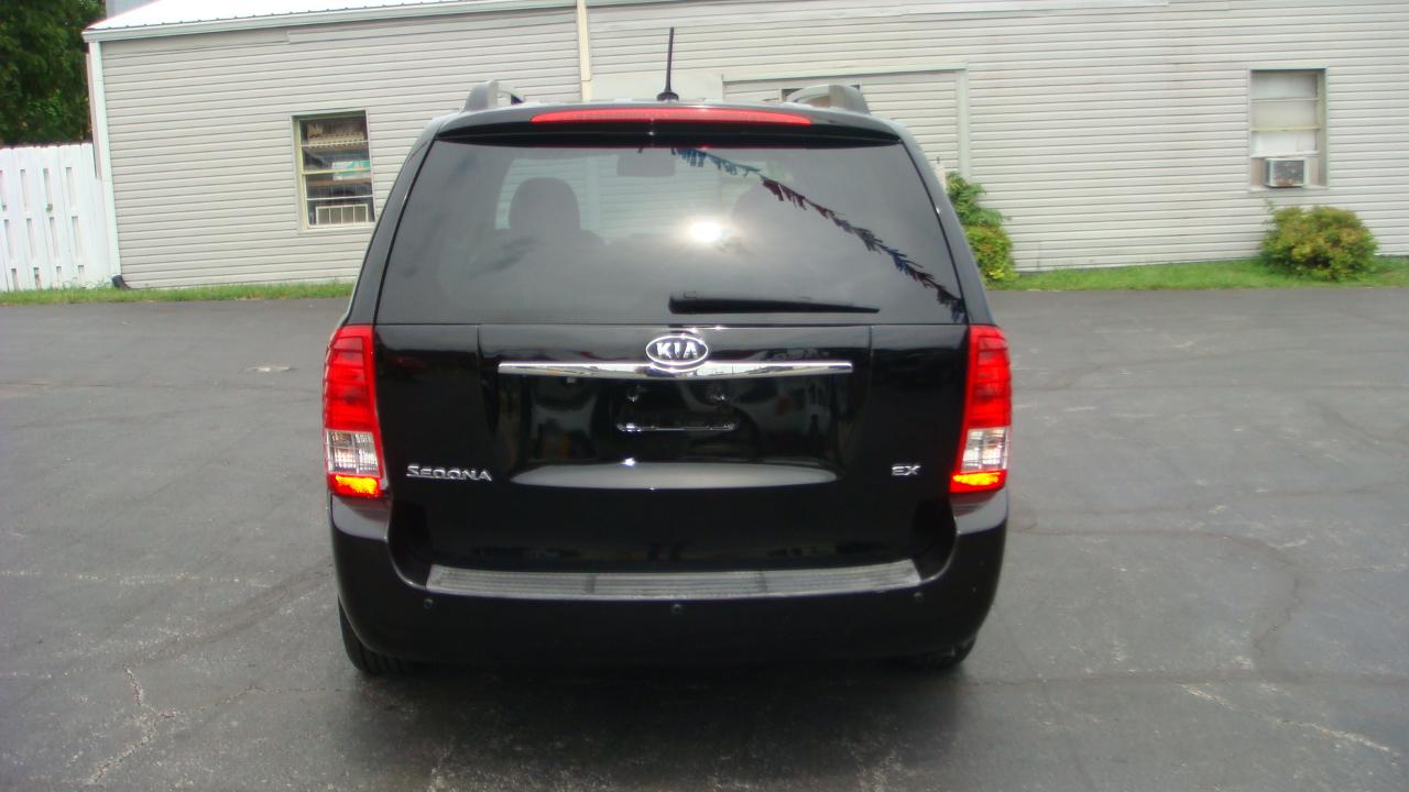 Kia Sedona EX LWB 2011