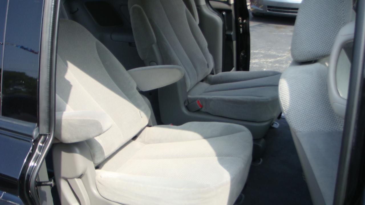 Kia Sedona EX LWB 2011