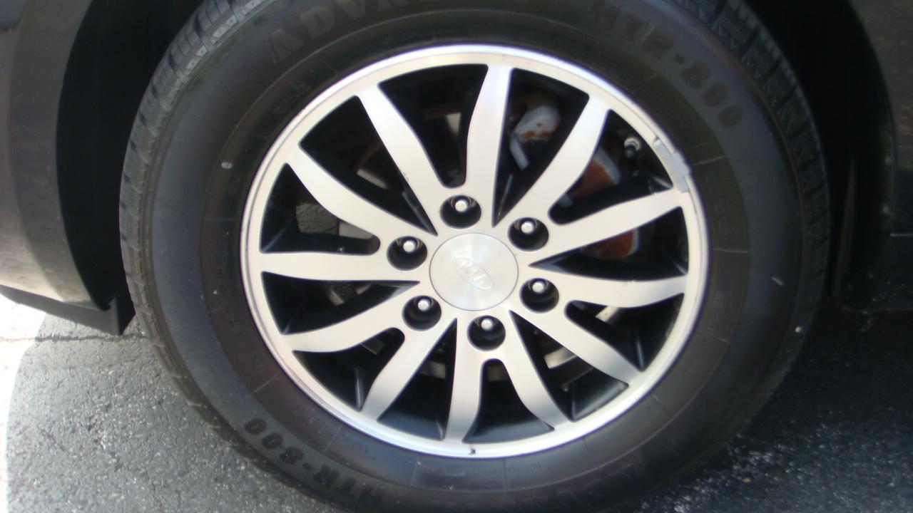 Kia Sedona EX LWB 2011