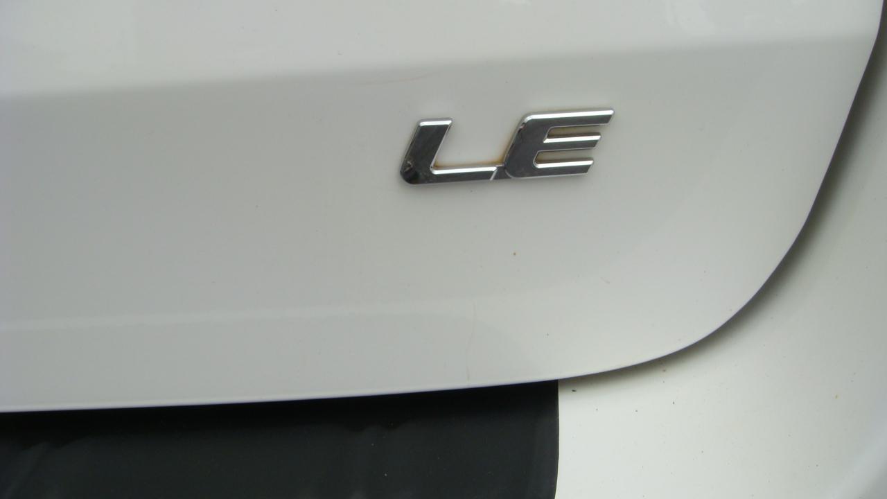 Toyota Sienna LE 8-Passenger Seating 2013