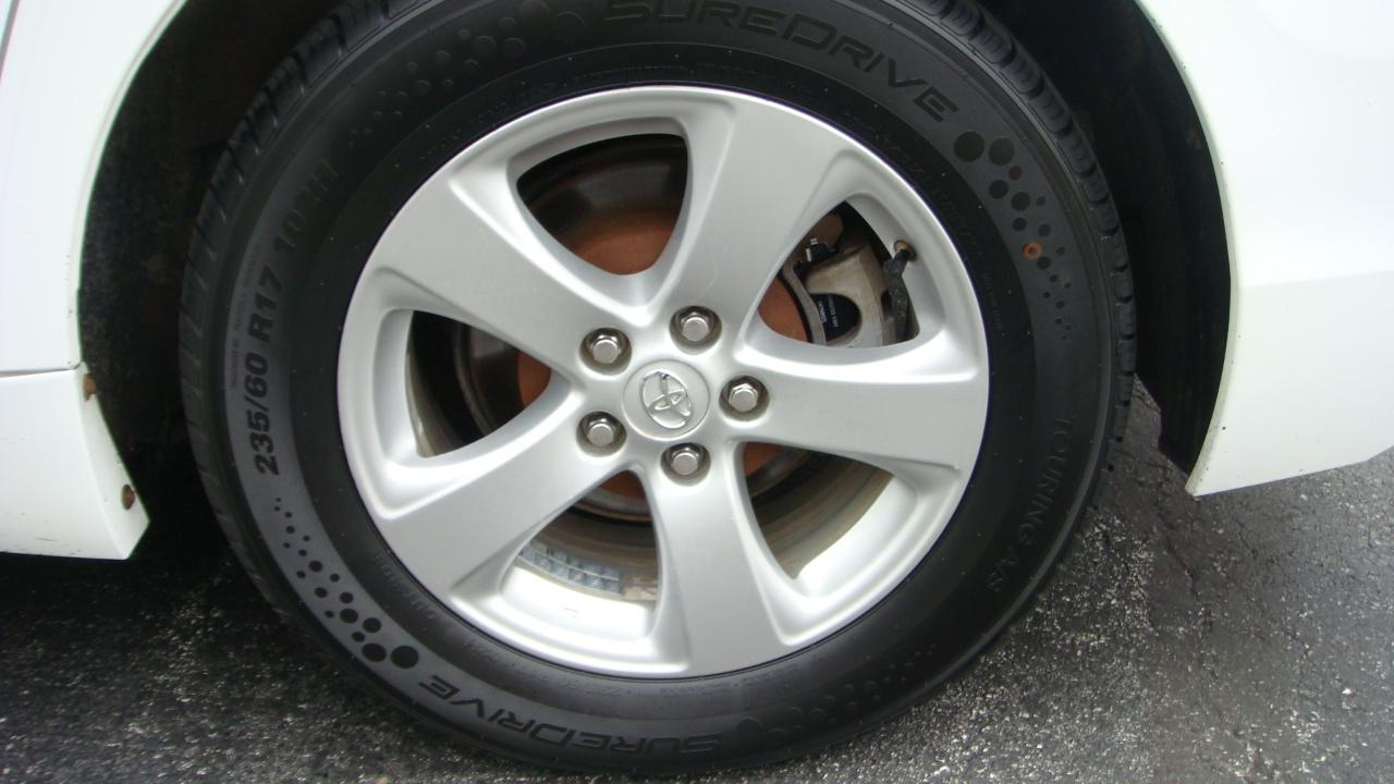 Toyota Sienna LE 8-Passenger Seating 2013