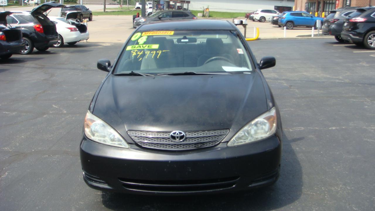 Toyota Camry LE 2004