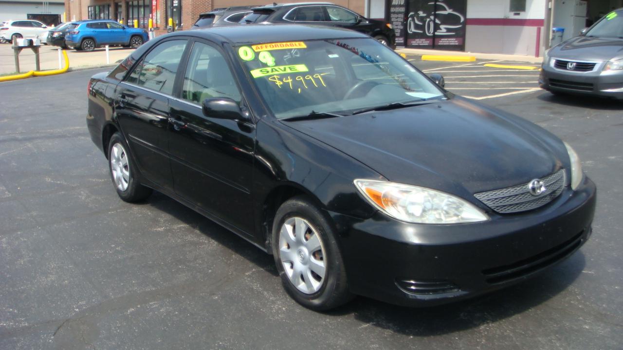 Toyota Camry LE 2004