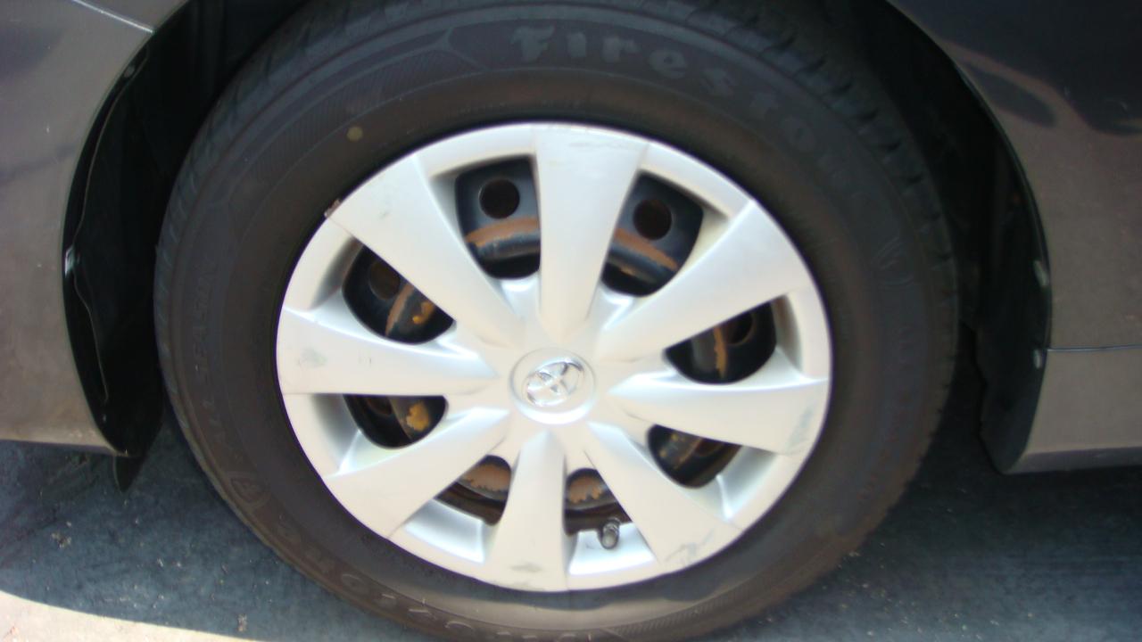 Toyota Camry LE 2004