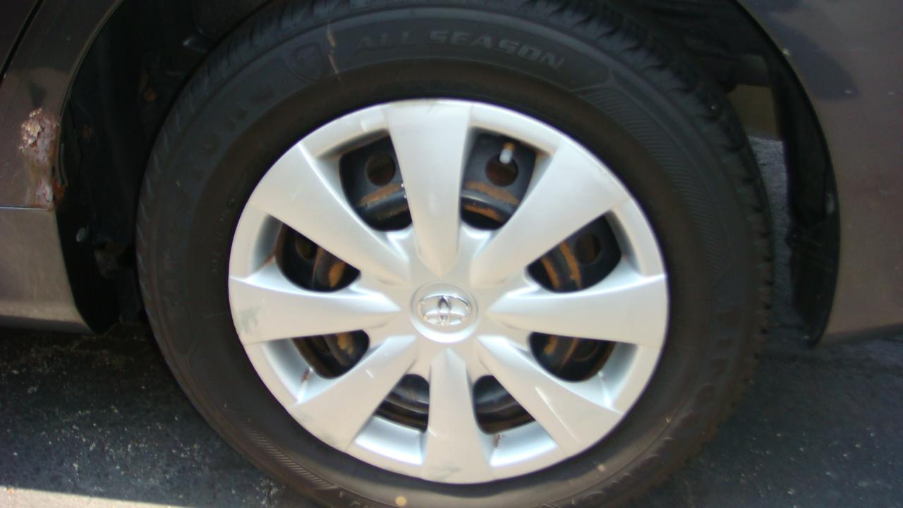Toyota Camry LE 2004