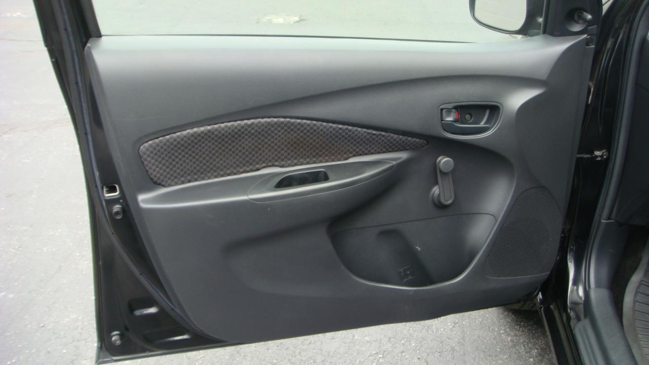 Toyota Yaris Sedan 2008