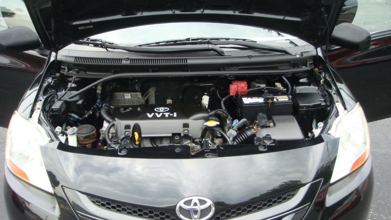 Toyota Yaris Sedan 2008