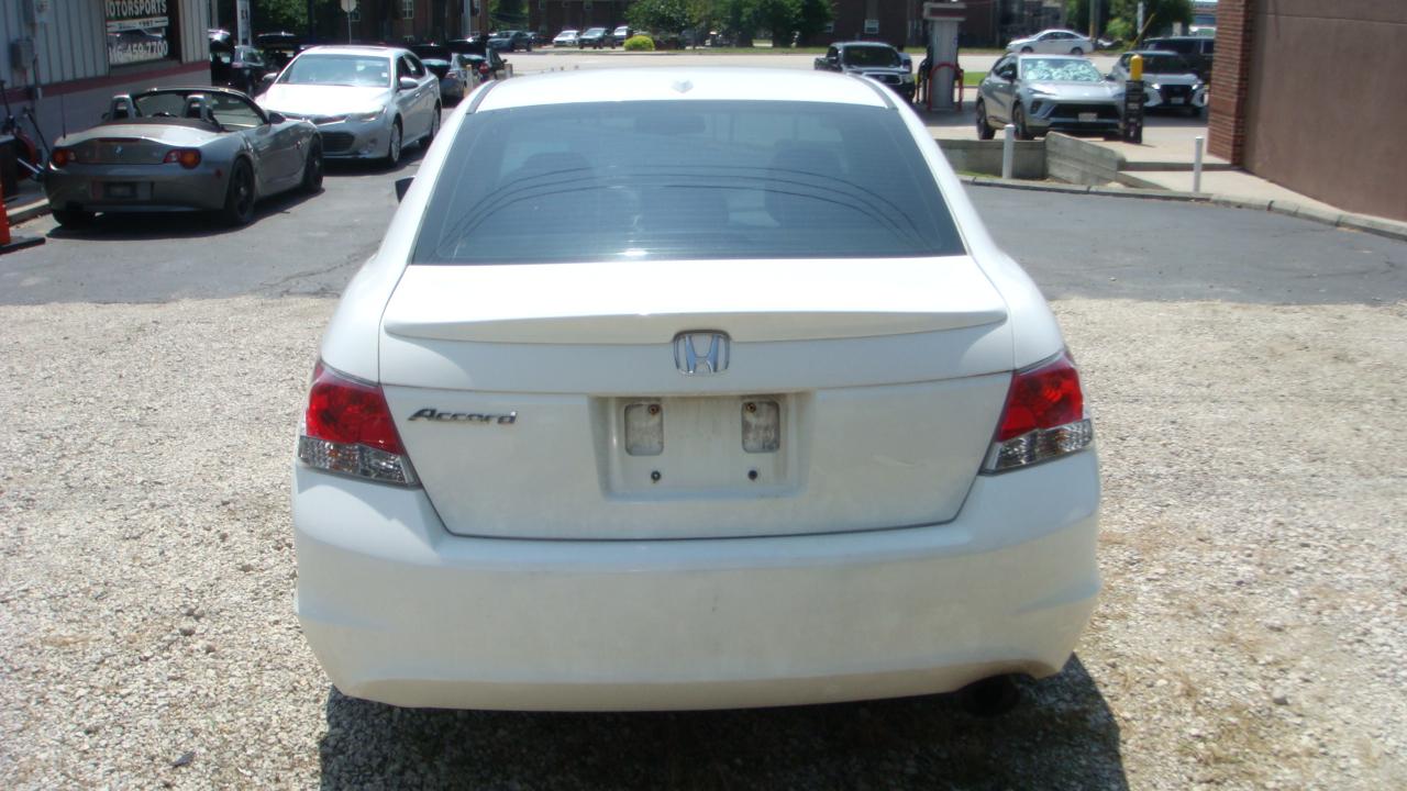 Honda Accord EX-L Sedan AT 2010