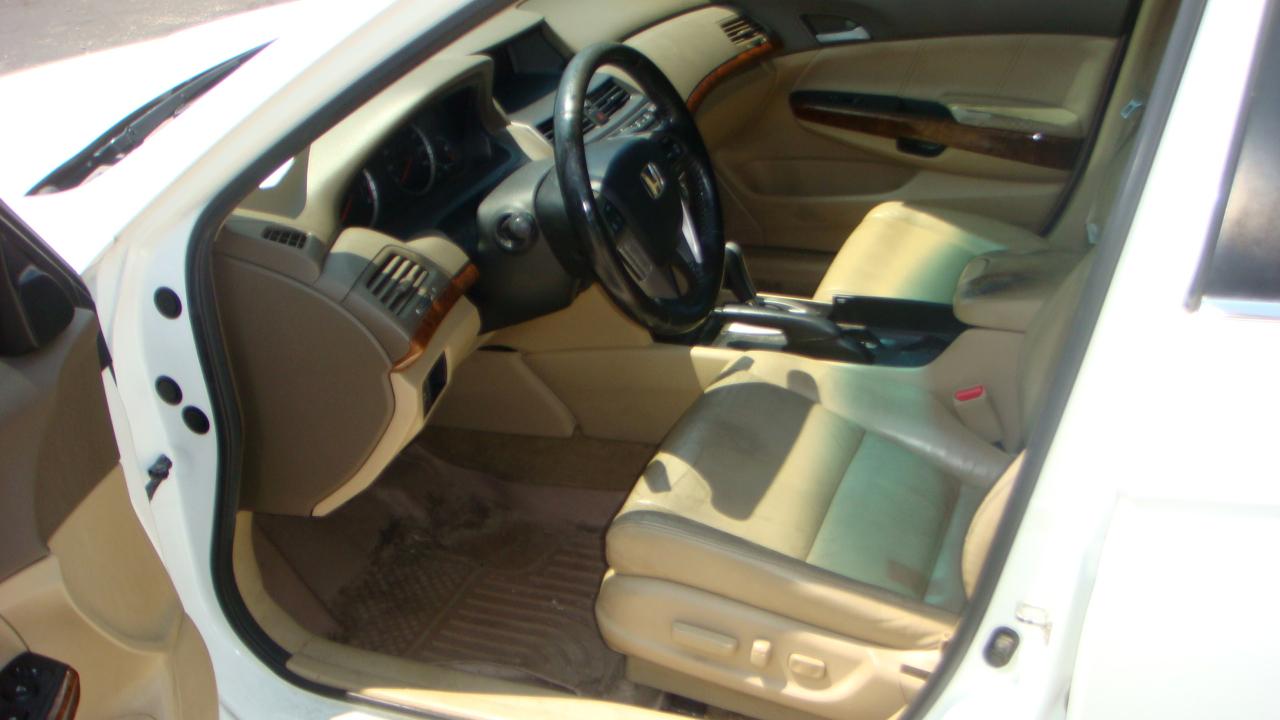 Honda Accord EX-L Sedan AT 2010