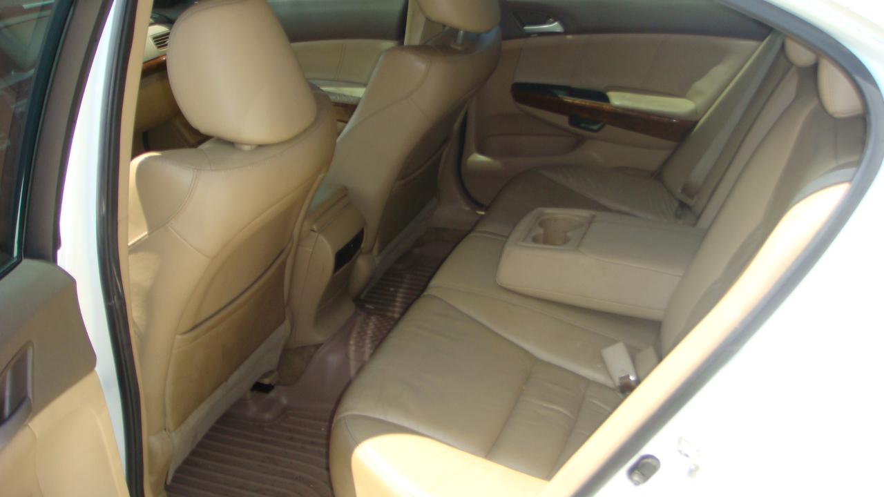 Honda Accord EX-L Sedan AT 2010