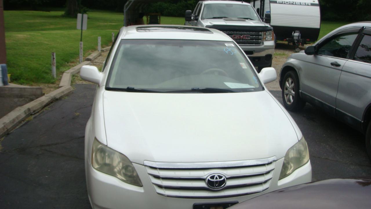 Toyota Avalon Limited 2006