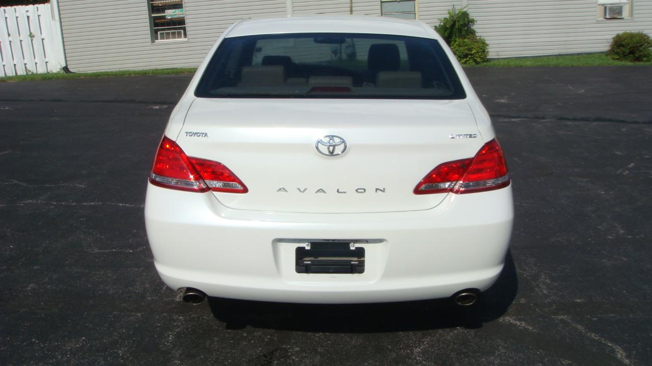 Toyota Avalon Limited 2006