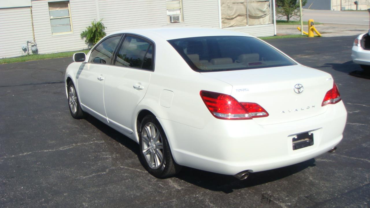 Toyota Avalon Limited 2006