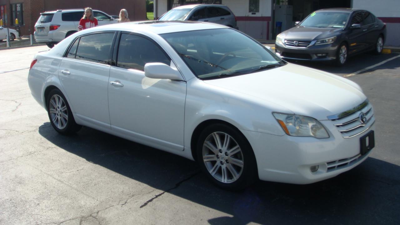 Toyota Avalon Limited 2006