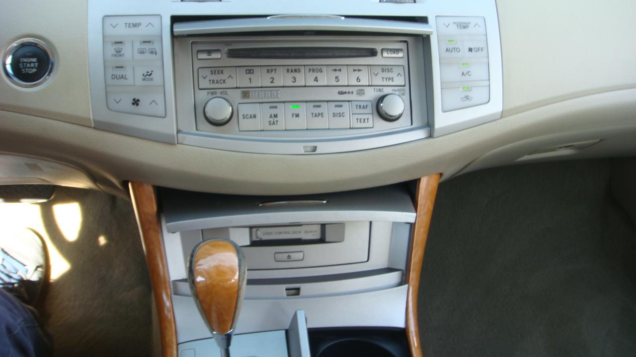 Toyota Avalon Limited 2006