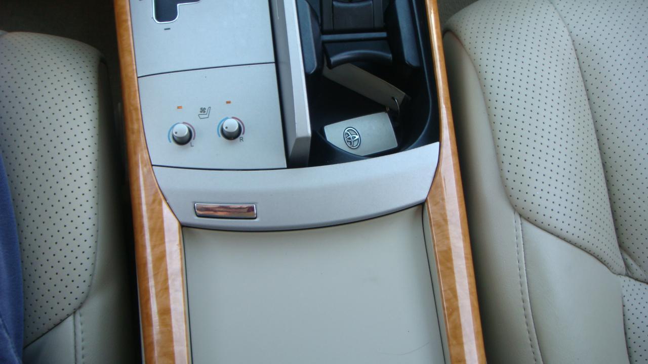 Toyota Avalon Limited 2006