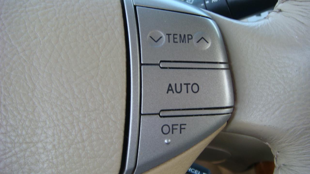 Toyota Avalon Limited 2006