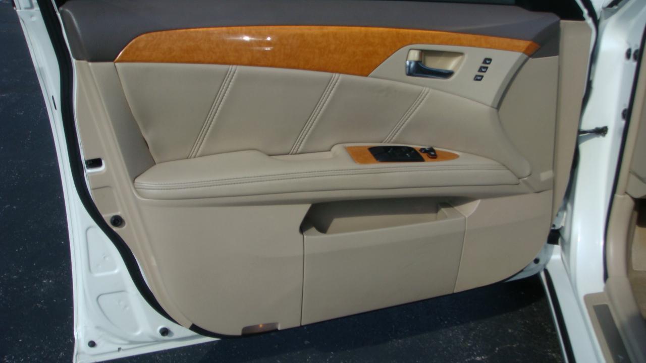 Toyota Avalon Limited 2006