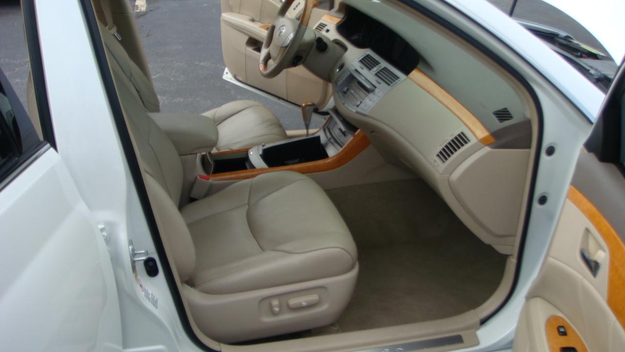 Toyota Avalon Limited 2006