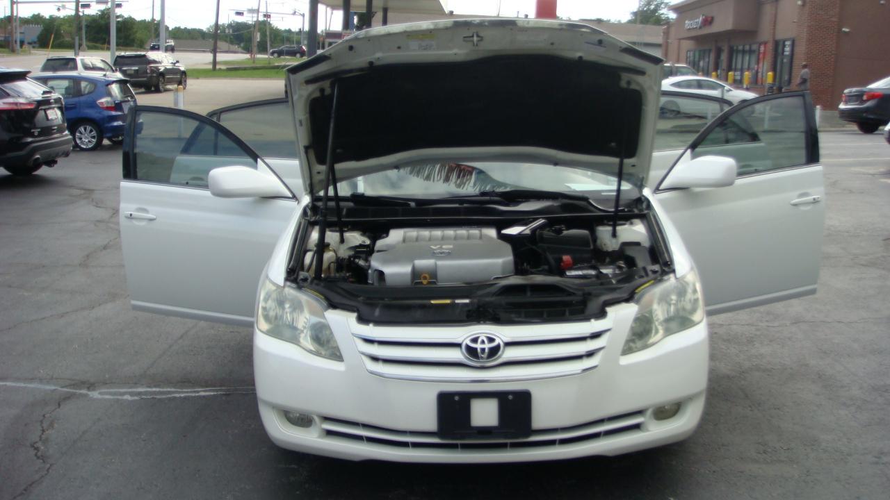 Toyota Avalon Limited 2006