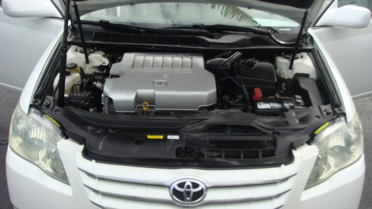 Toyota Avalon Limited 2006