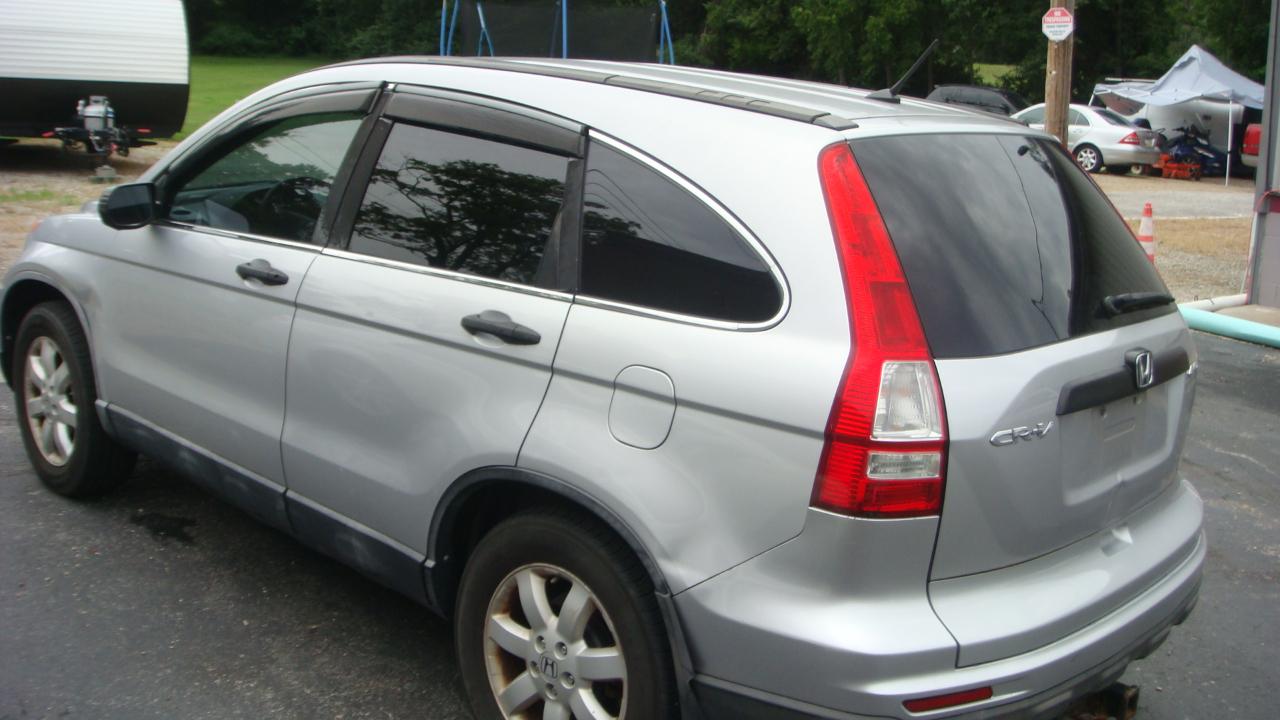 Honda CR-V SE 4WD 5-Speed AT 2011