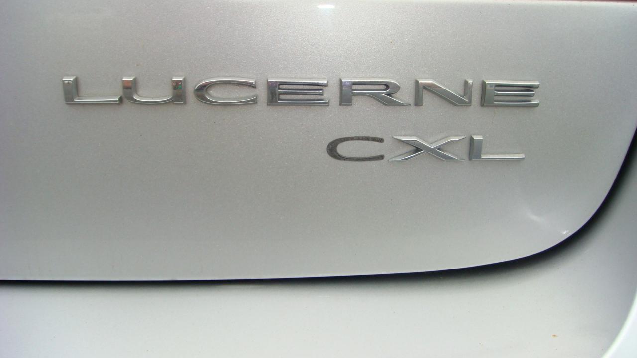 Buick Lucerne CXL 2011
