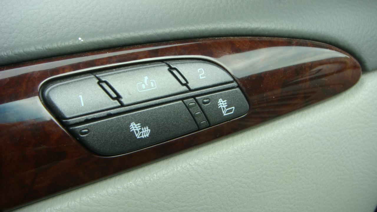 Buick Lucerne CXL 2011