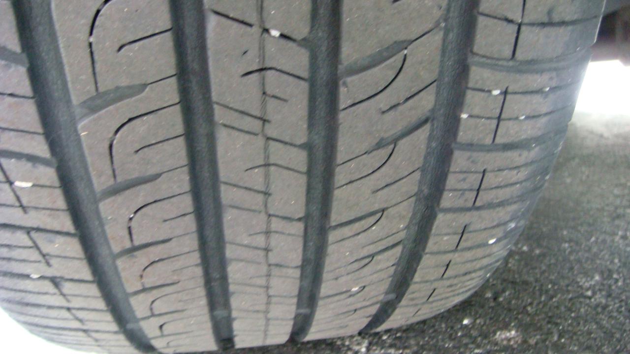 Buick Lucerne CXL 2011