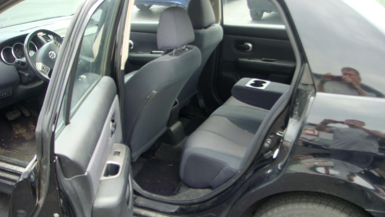 Nissan Versa 1.8 S Sedan 2007