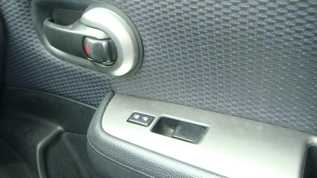 Nissan Versa 1.8 S Sedan 2007