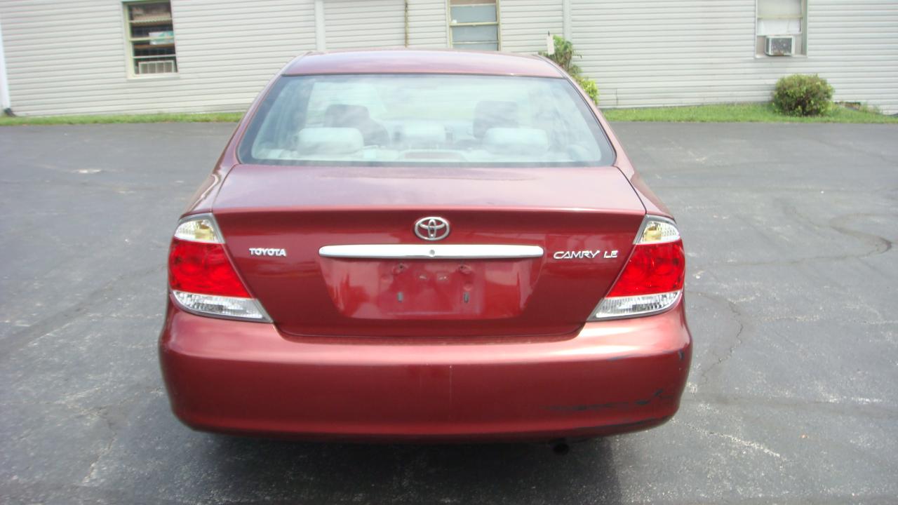Toyota Camry LE 2005