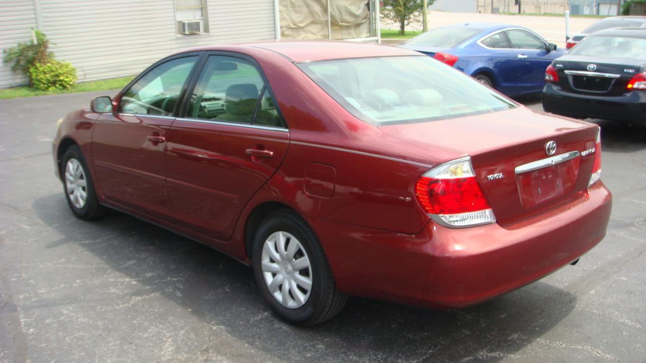 Toyota Camry LE 2005