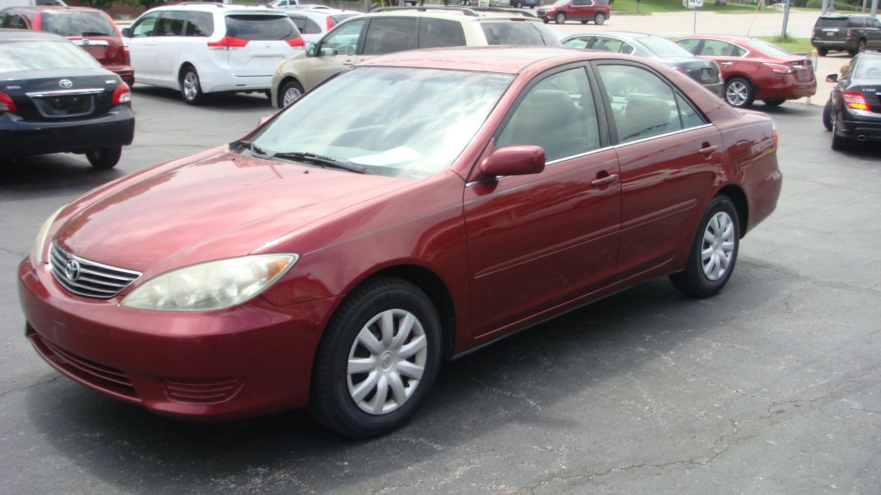 Toyota Camry LE 2005