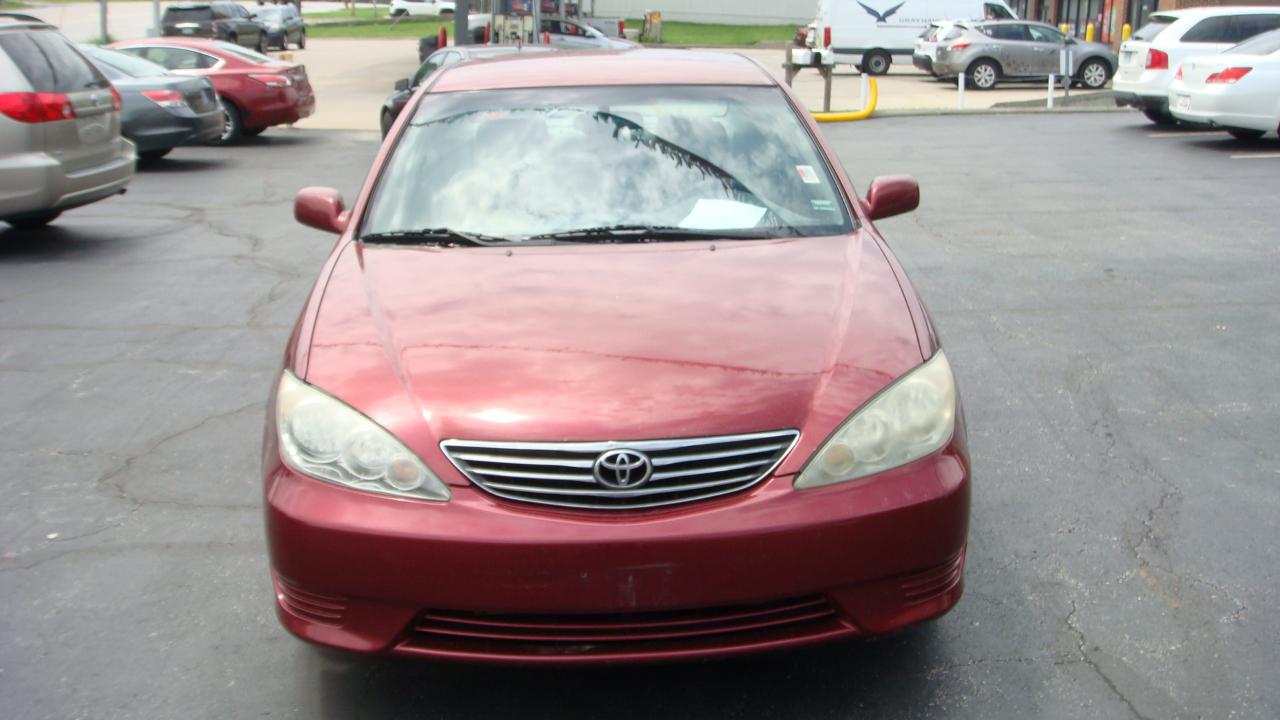 Toyota Camry LE 2005