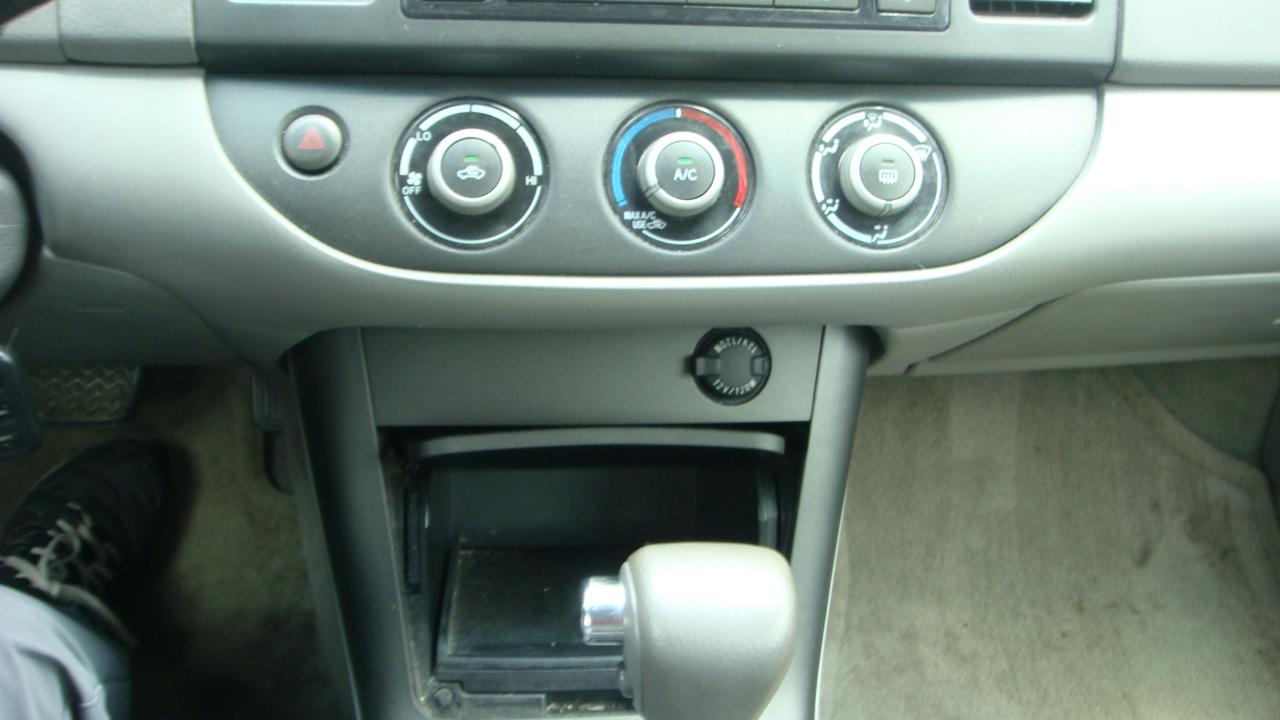 Toyota Camry LE 2005