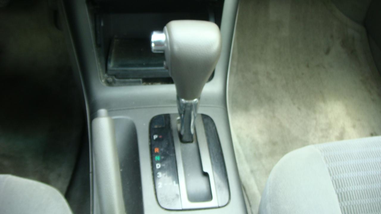 Toyota Camry LE 2005