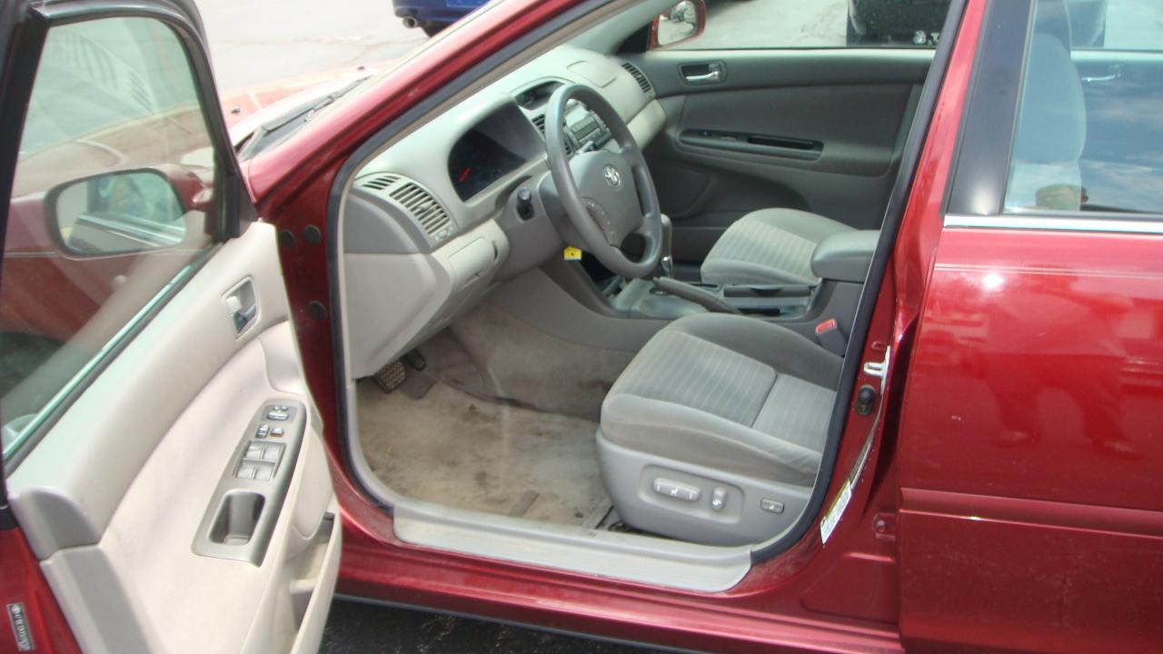 Toyota Camry LE 2005