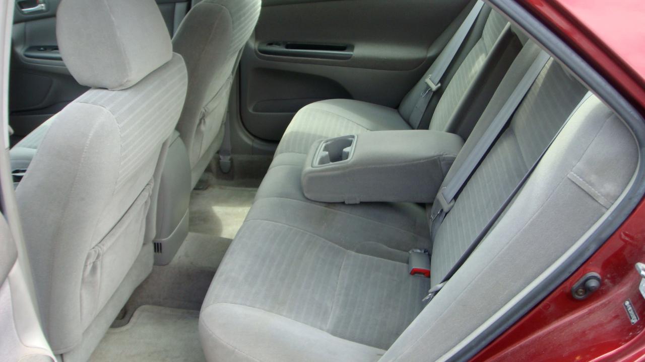 Toyota Camry LE 2005