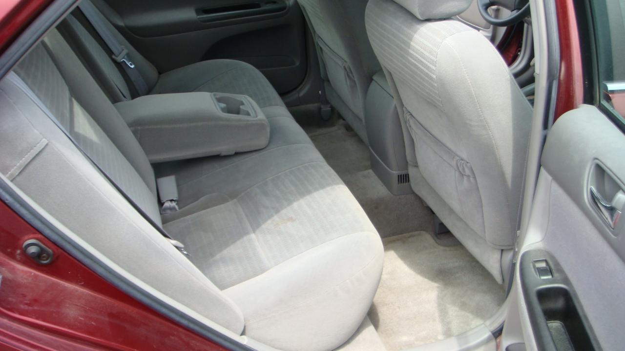 Toyota Camry LE 2005